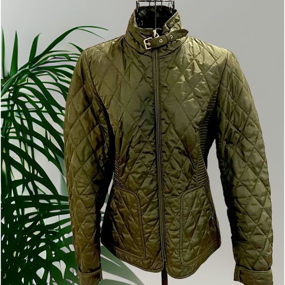 Banana Republic Jackets & Blazers - BANANA Republic Women’s Olive Green Quilted Field Jacket. Size S
